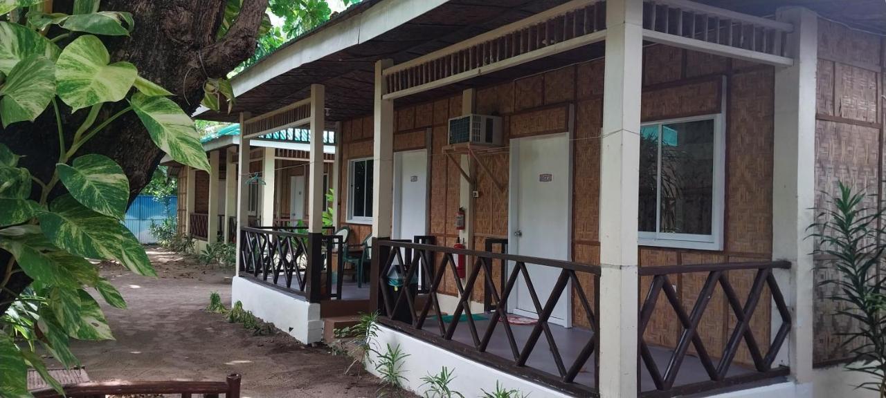 The Shark'S Tail Dive Center Hotel Daanbantayan Ngoại thất bức ảnh