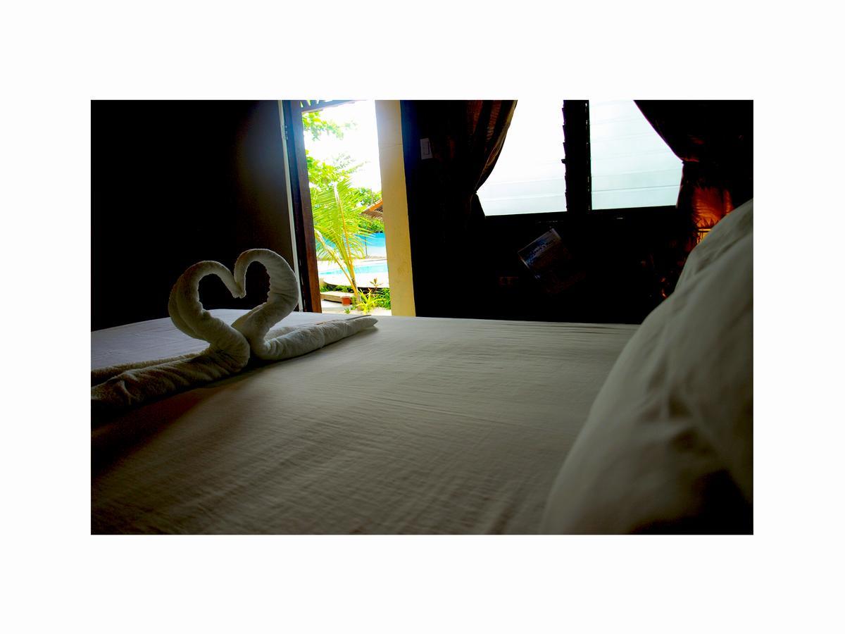The Shark'S Tail Dive Center Hotel Daanbantayan Ngoại thất bức ảnh