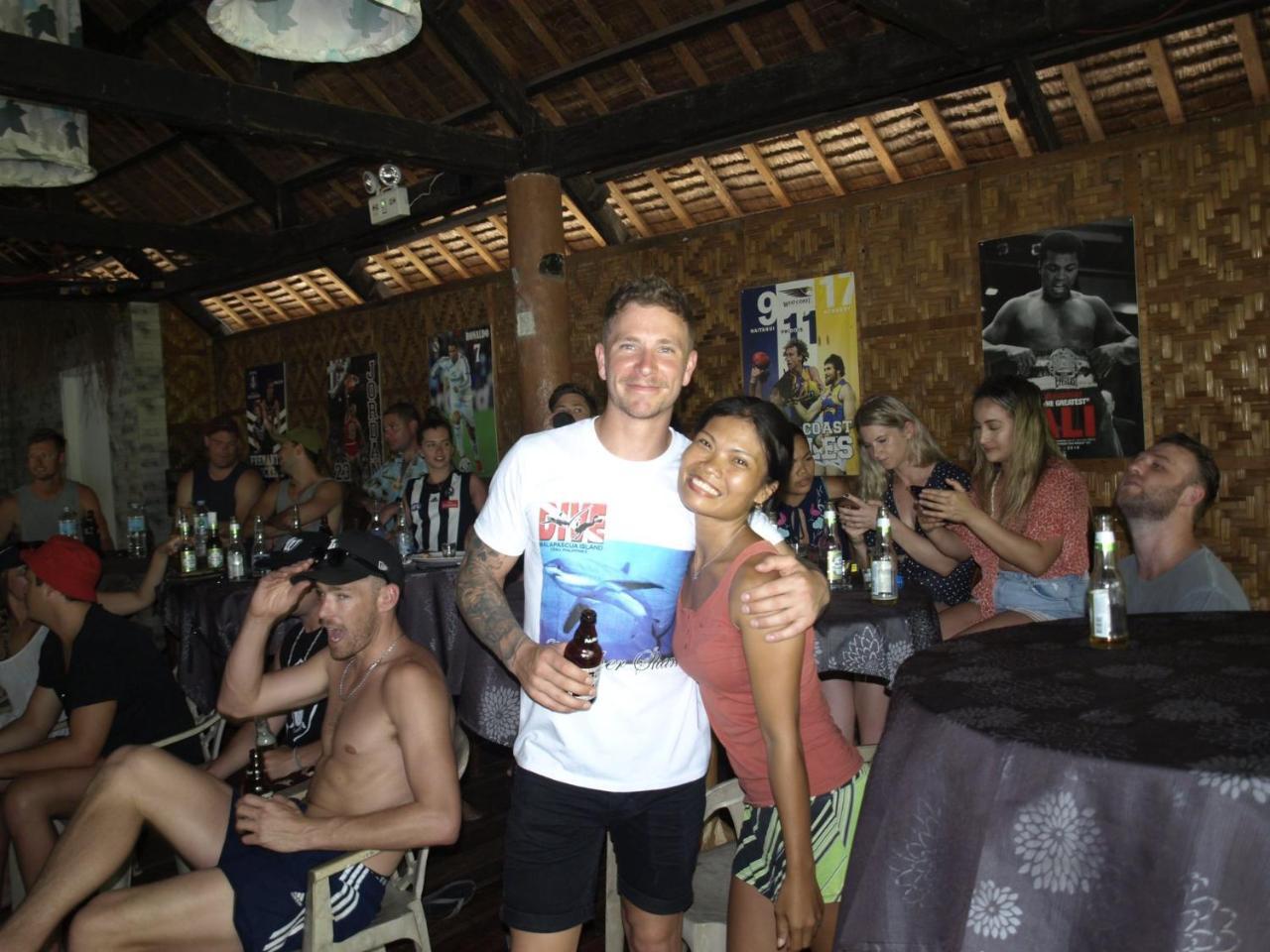 The Shark'S Tail Dive Center Hotel Daanbantayan Ngoại thất bức ảnh